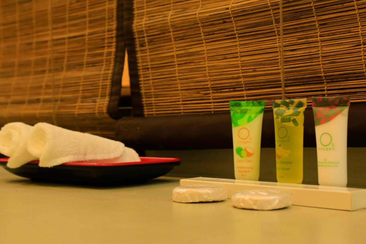 Tara Watergate Hotel Tissamaharama Bagian luar foto